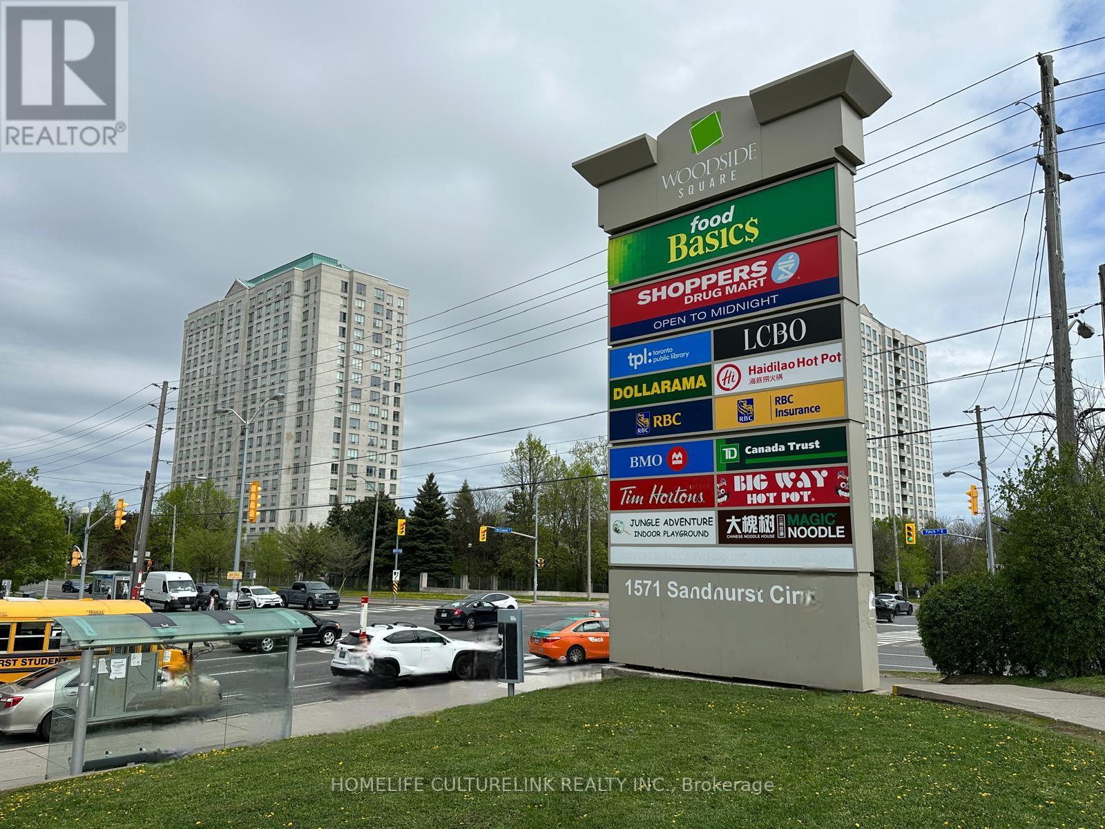 Photo 27 of 813 Sandhurst Circle, Toronto ON