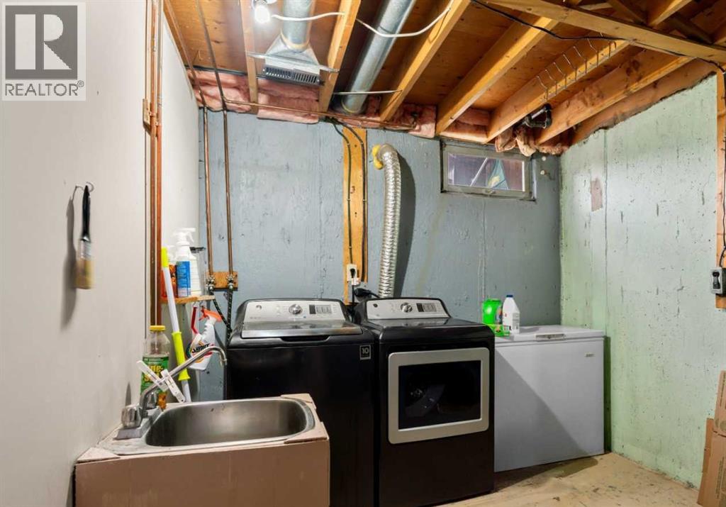 Single Family House for Sale in   Pennsylvania Road SE Penbrooke Meadows Calgary 