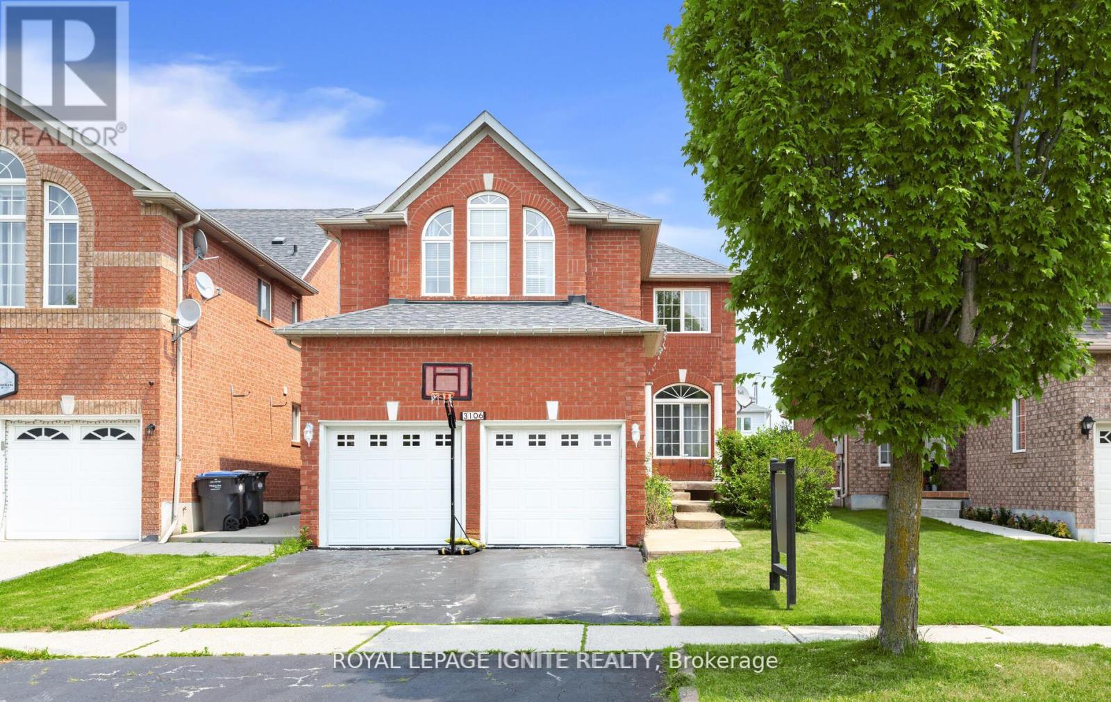 Photo 2 of 3106 Baytree Court, Mississauga ON