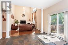 Photo 17 of 36 Valleyridge Crescent, Brampton ON