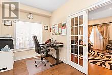 Photo 10 of 36 Valleyridge Crescent, Brampton ON