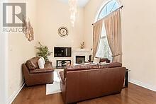 Photo 14 of 36 Valleyridge Crescent, Brampton ON