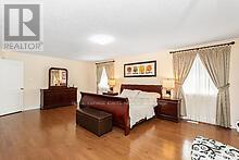 Photo 26 of 36 Valleyridge Crescent, Brampton ON