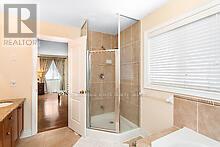 Photo 29 of 36 Valleyridge Crescent, Brampton ON