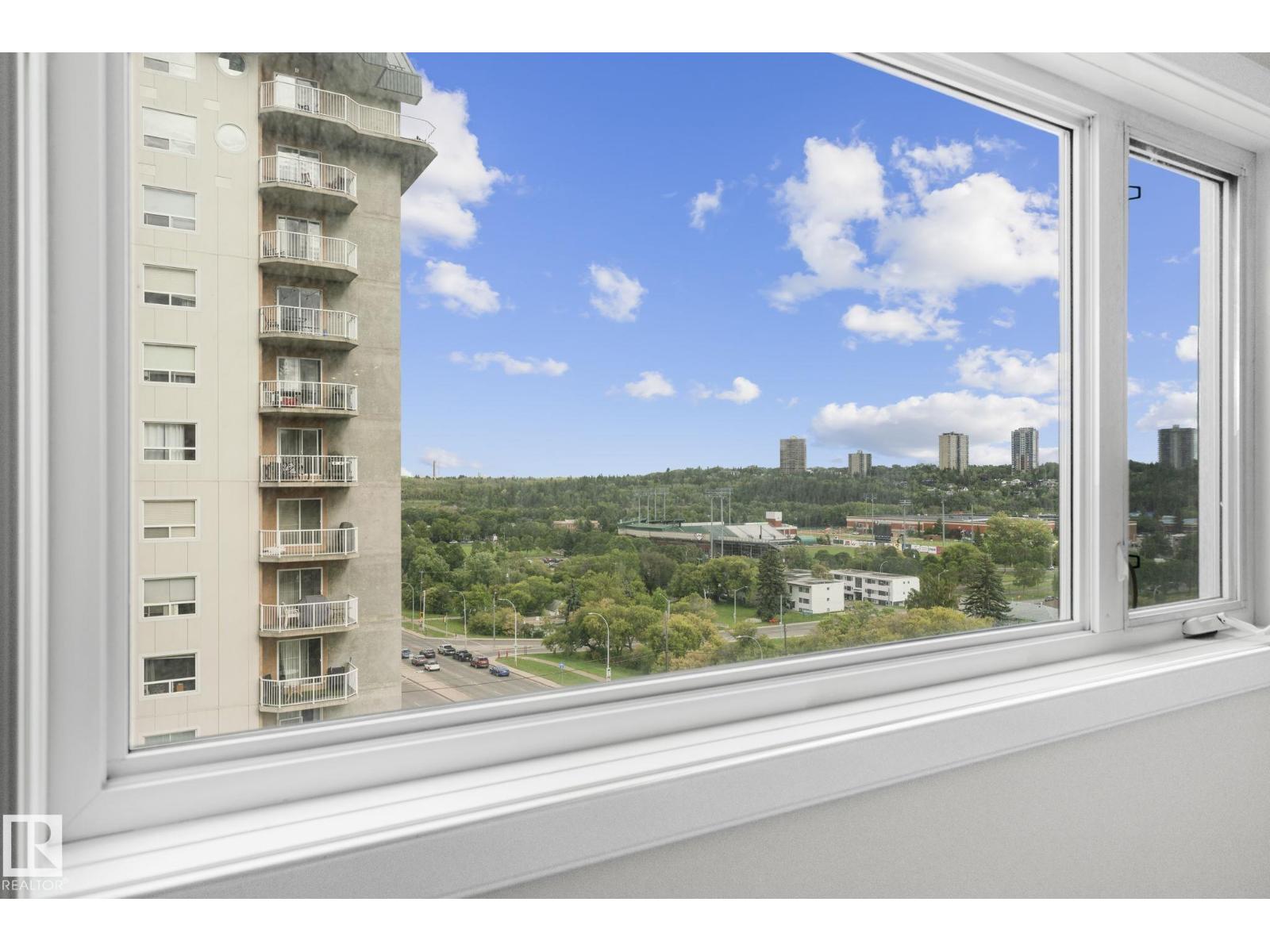 Photo 15 of 806 9710 105 St Nw, Edmonton AB