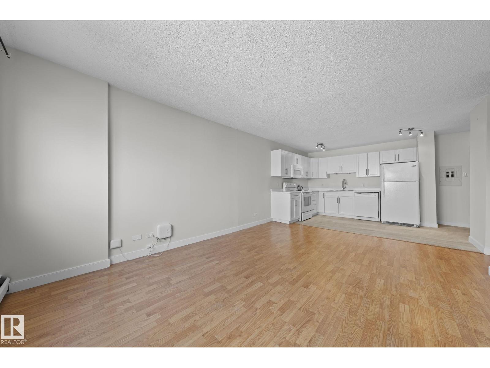 Photo 18 of 806 9710 105 St Nw, Edmonton AB