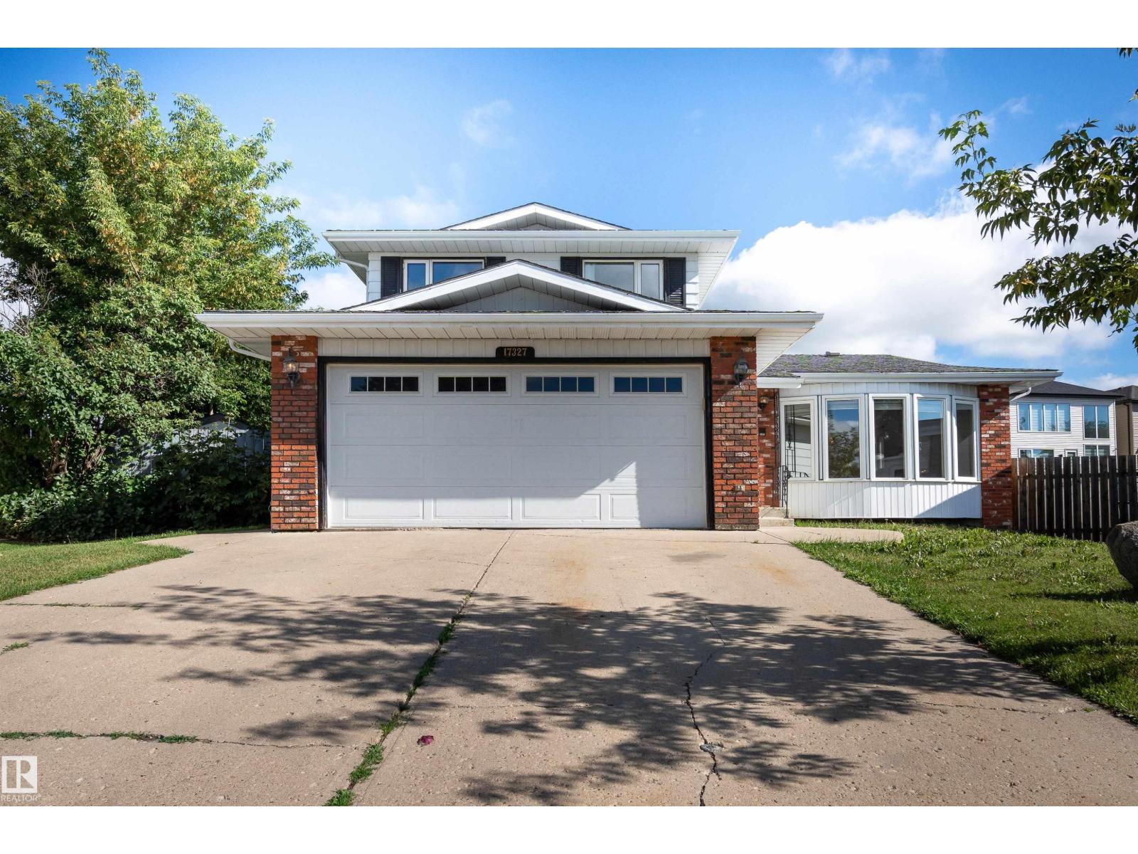 Photo 1 of 17327 101 St Nw, Edmonton AB