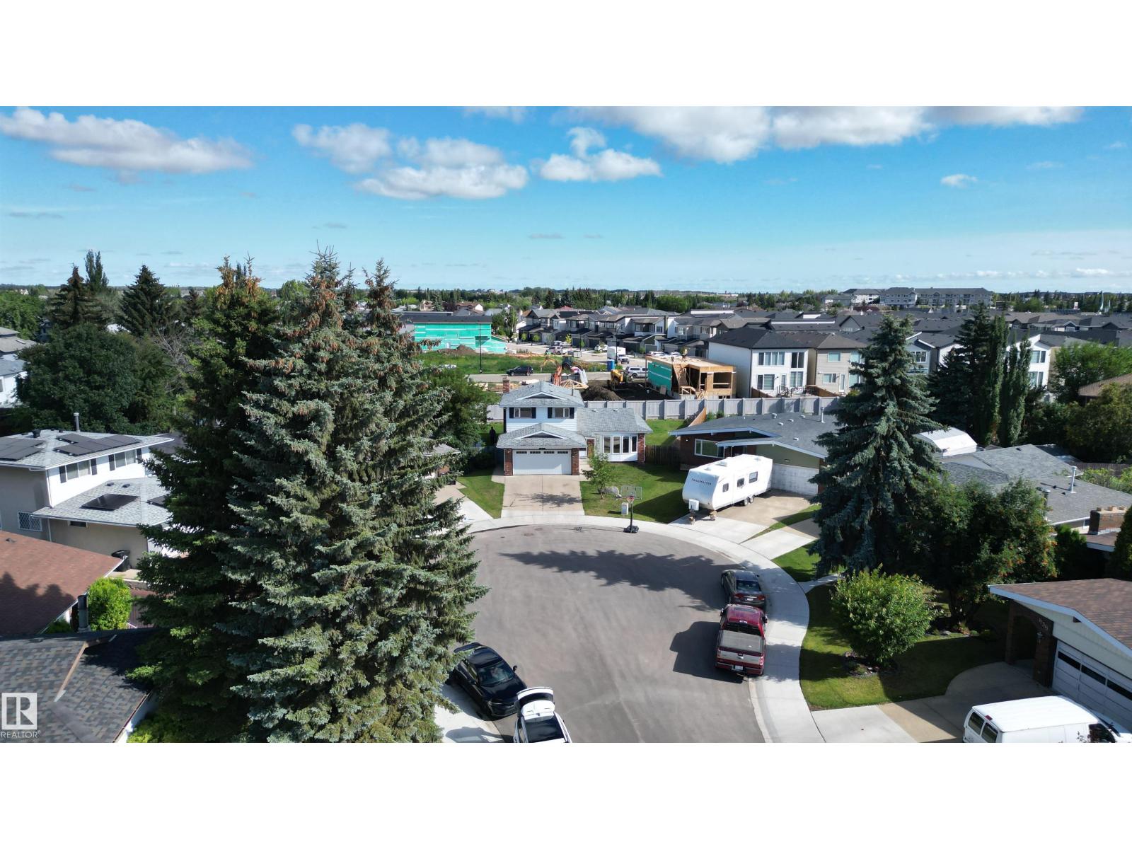 Photo 40 of 17327 101 St Nw, Edmonton AB