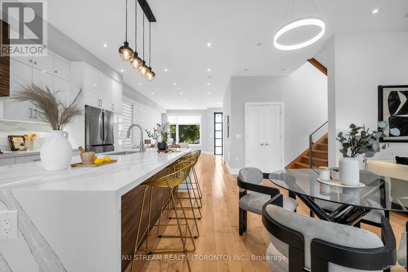 Photo 12 of 4 Westbourne Avenue, Toronto ON