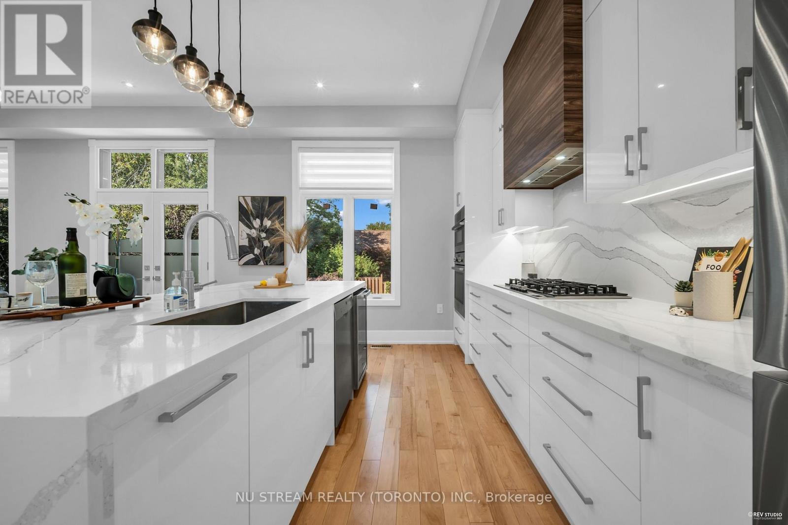 Photo 15 of 4 Westbourne Avenue, Toronto ON