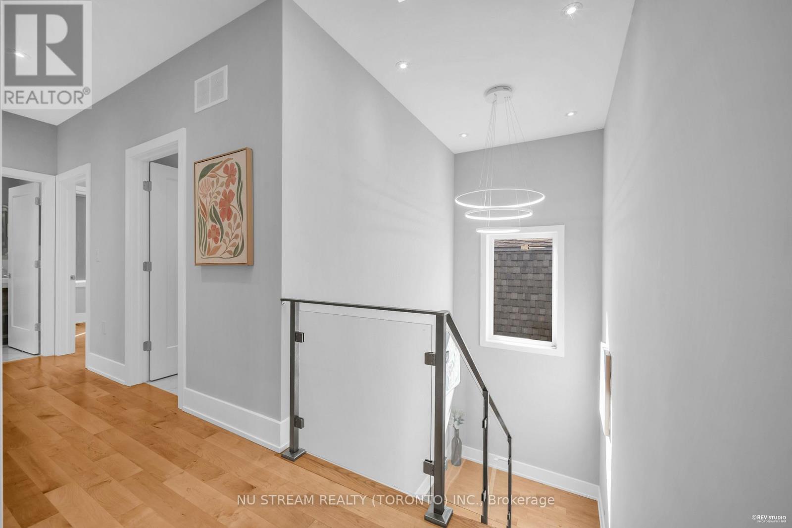 Photo 21 of 4 Westbourne Avenue, Toronto ON