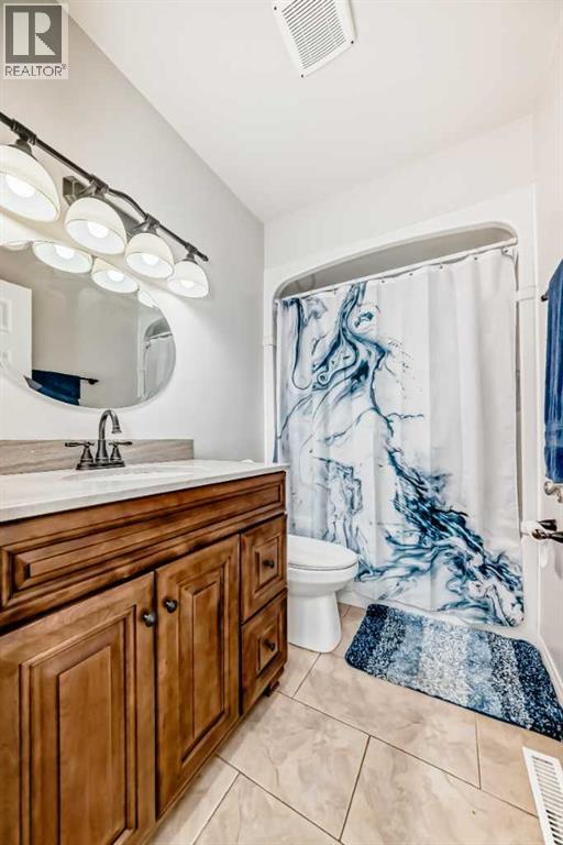 Single Family House Bungalow for Sale in  Macleay Road NE Mayland Heights Calgary 