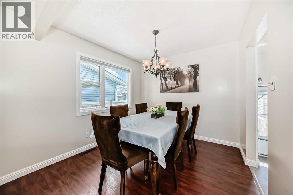 Single Family House Bungalow for Sale in  Macleay Road NE Mayland Heights Calgary 