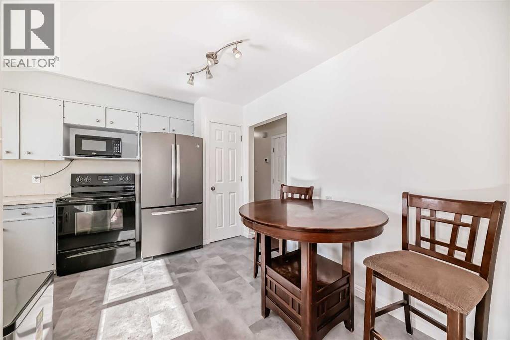 Single Family House Bungalow for Sale in  Macleay Road NE Mayland Heights Calgary 