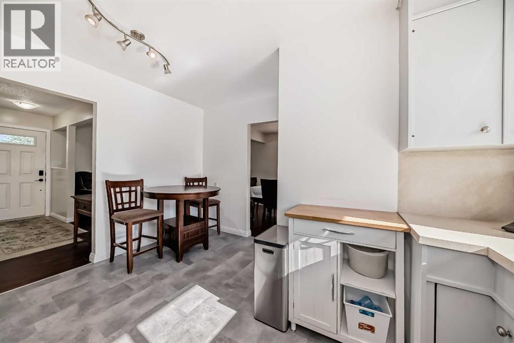 Single Family House Bungalow for Sale in  Macleay Road NE Mayland Heights Calgary 