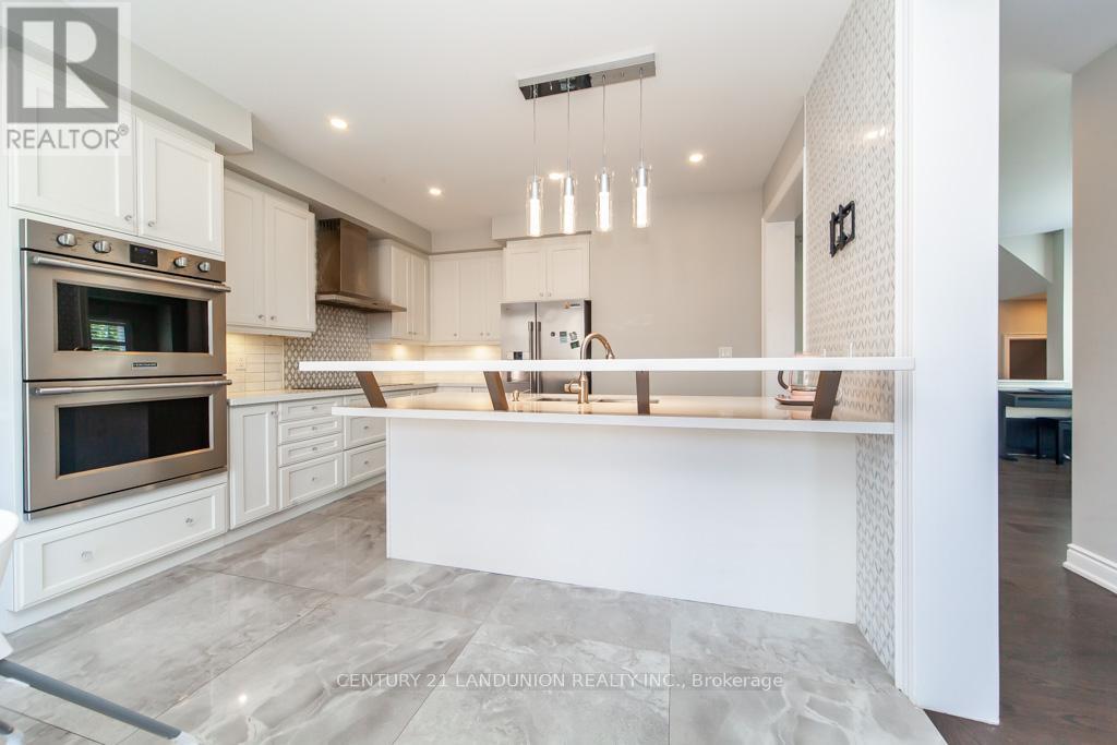Photo 16 of 70 Prairie Creek Crescent, Brampton ON