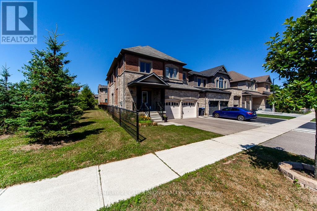 Photo 2 of 70 Prairie Creek Crescent, Brampton ON