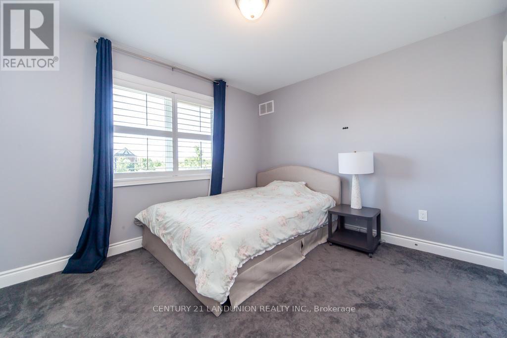 Photo 35 of 70 Prairie Creek Crescent, Brampton ON