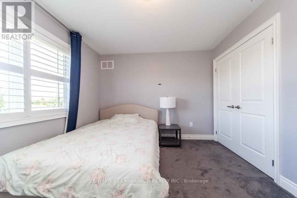 Photo 36 of 70 Prairie Creek Crescent, Brampton ON