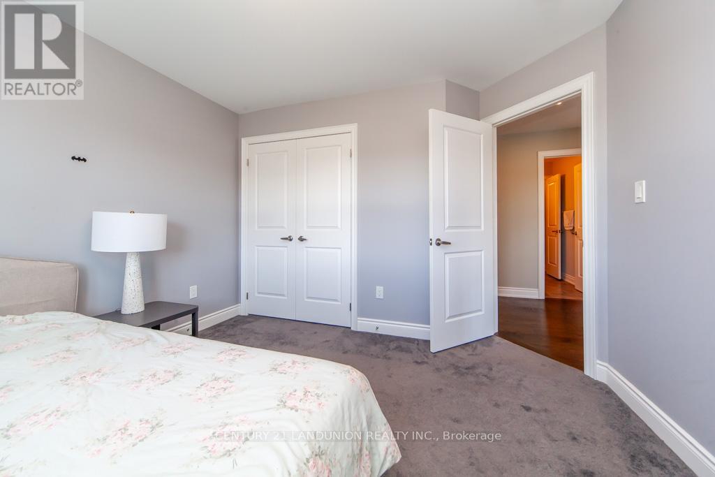 Photo 37 of 70 Prairie Creek Crescent, Brampton ON