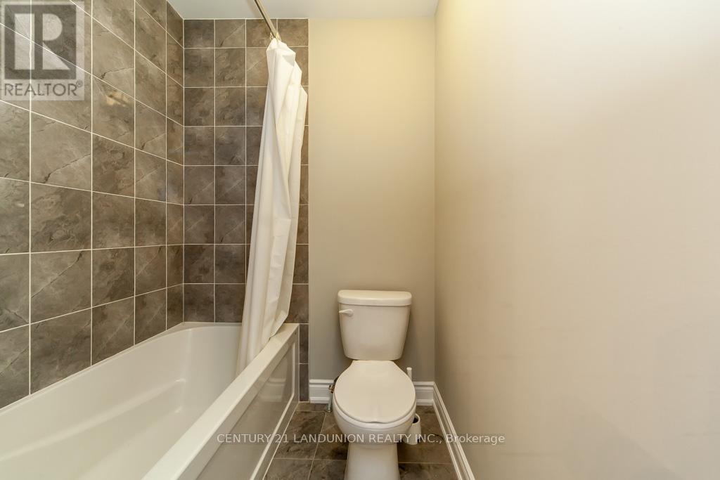 Photo 41 of 70 Prairie Creek Crescent, Brampton ON