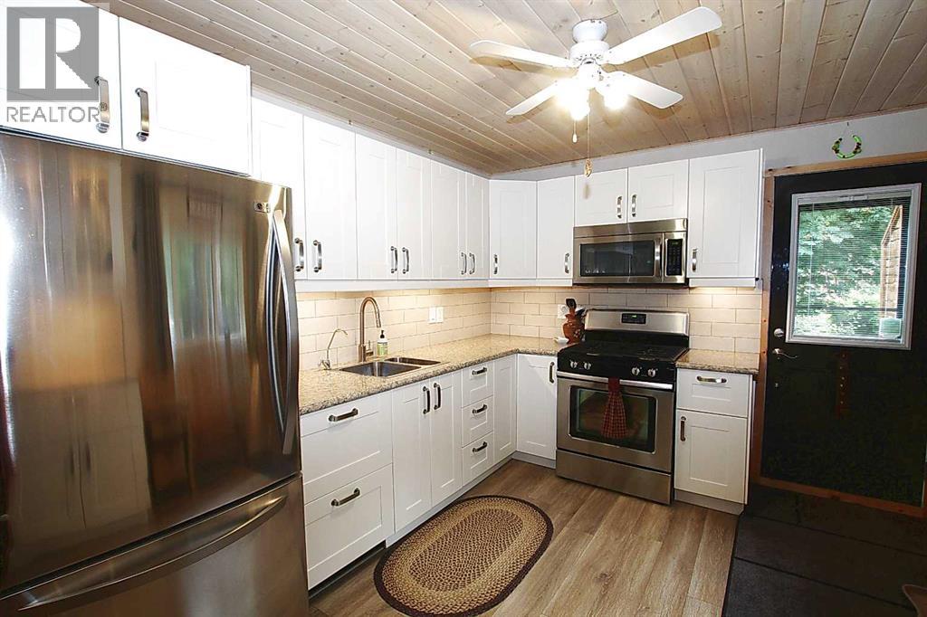 41513 Hwy 771, Rural Lacombe County
