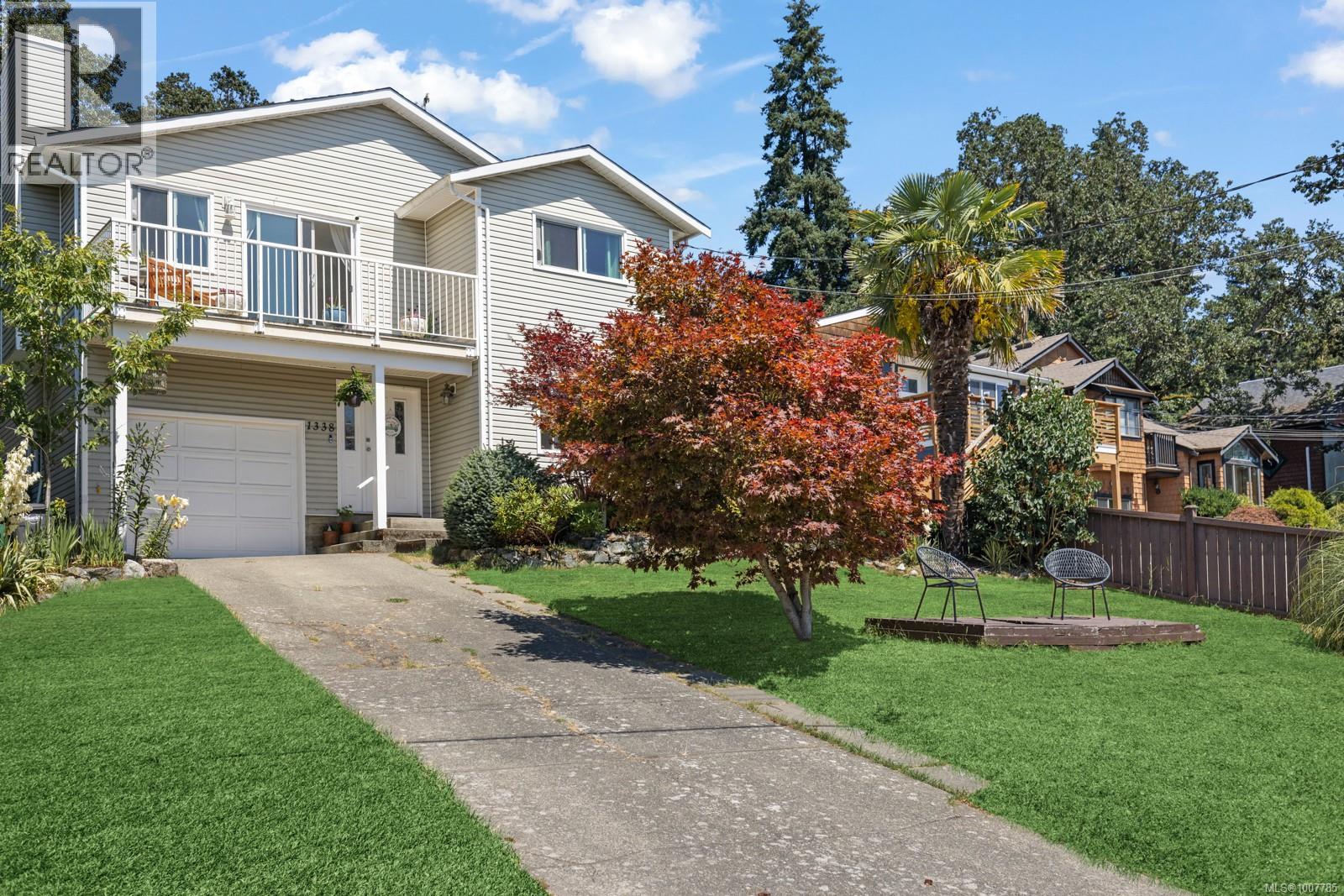 Photo 1 of 1338 Prillaman Ave, Saanich BC