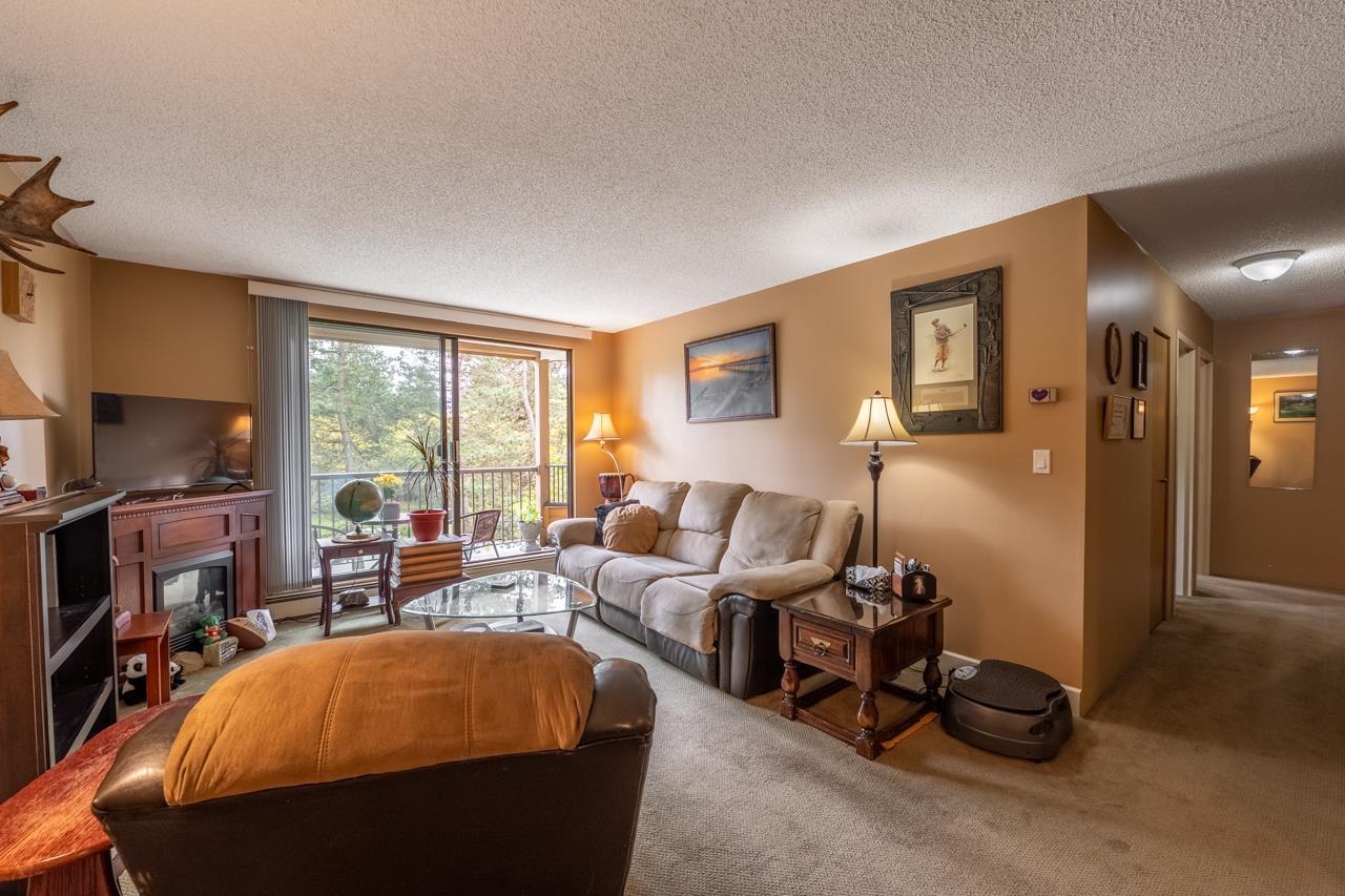 Photo 3 of 205 1720 Southmere Crescent, Surrey BC