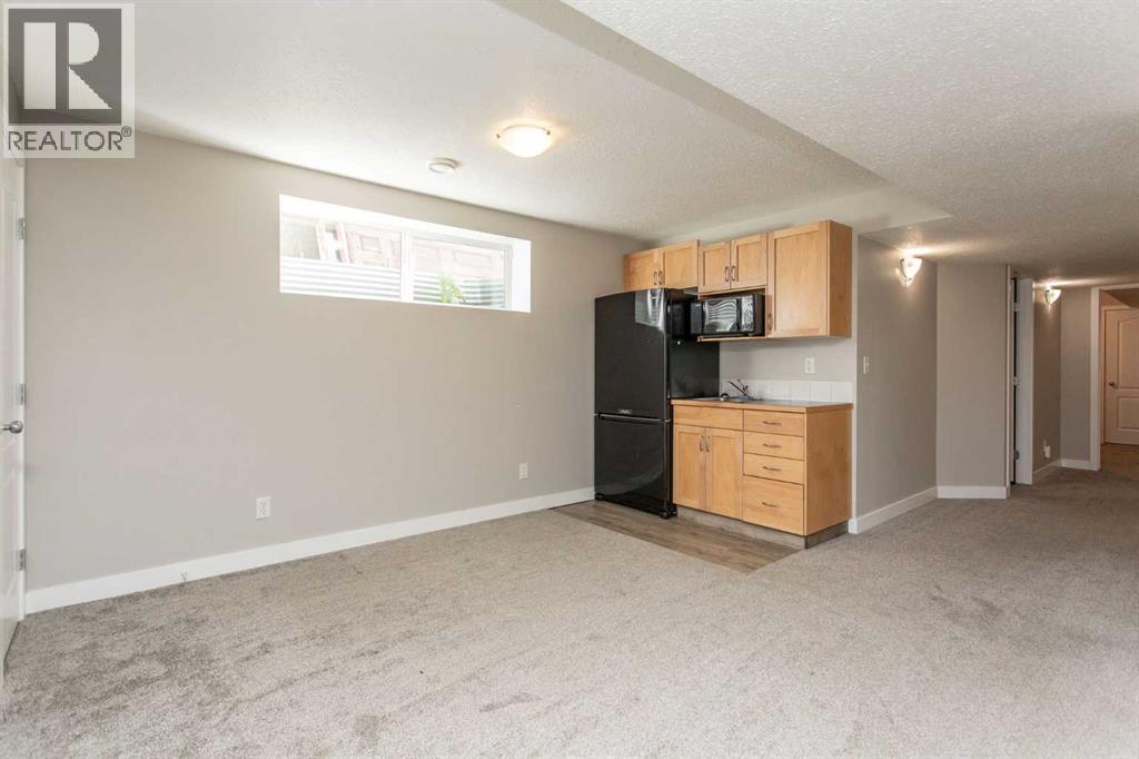 Photo 21 of 37 Wade Close, Red Deer AB