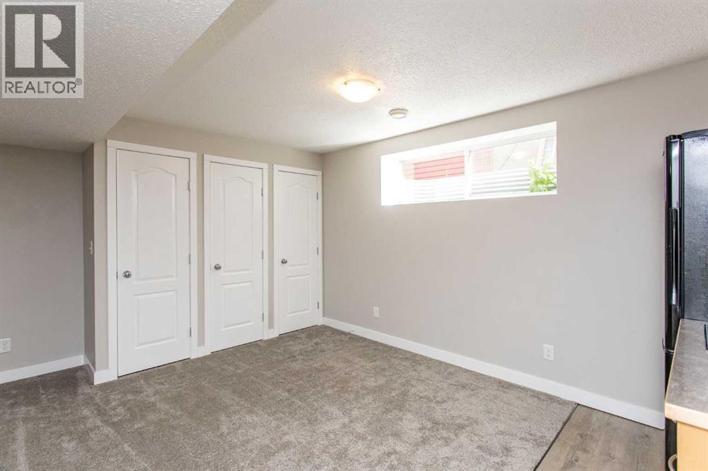 Photo 26 of 37 Wade Close, Red Deer AB