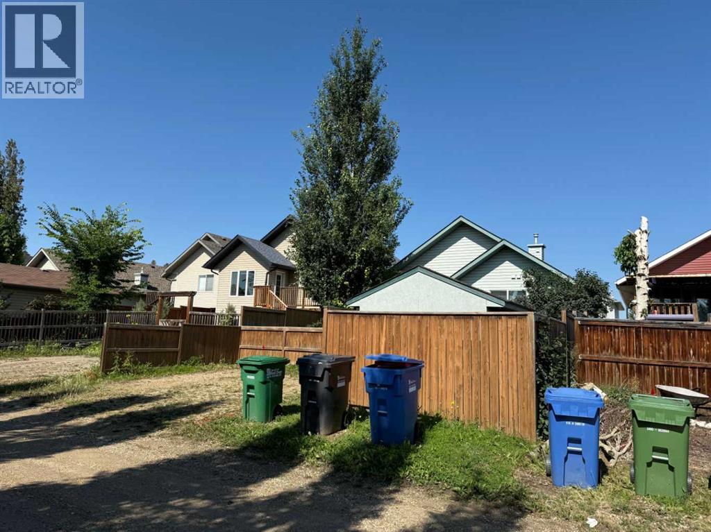 Photo 42 of 37 Wade Close, Red Deer AB