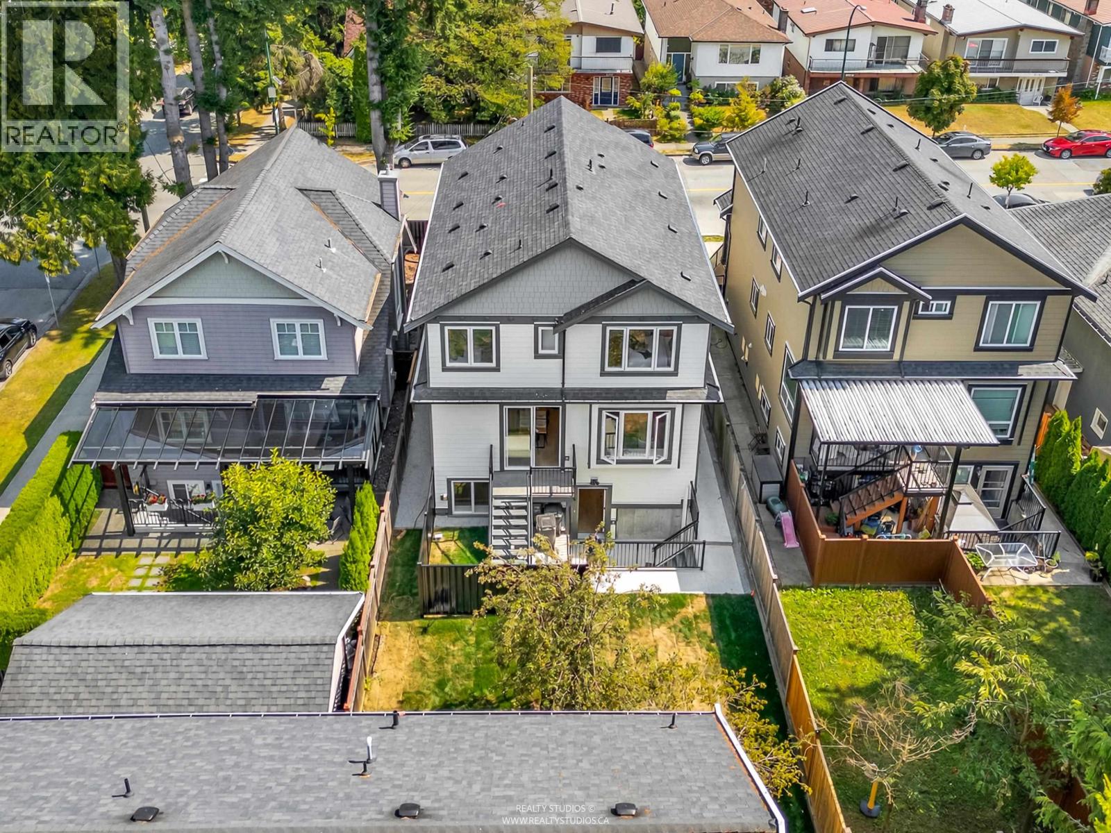 Photo 10 of 2 5221 Clarendon Street, Vancouver BC