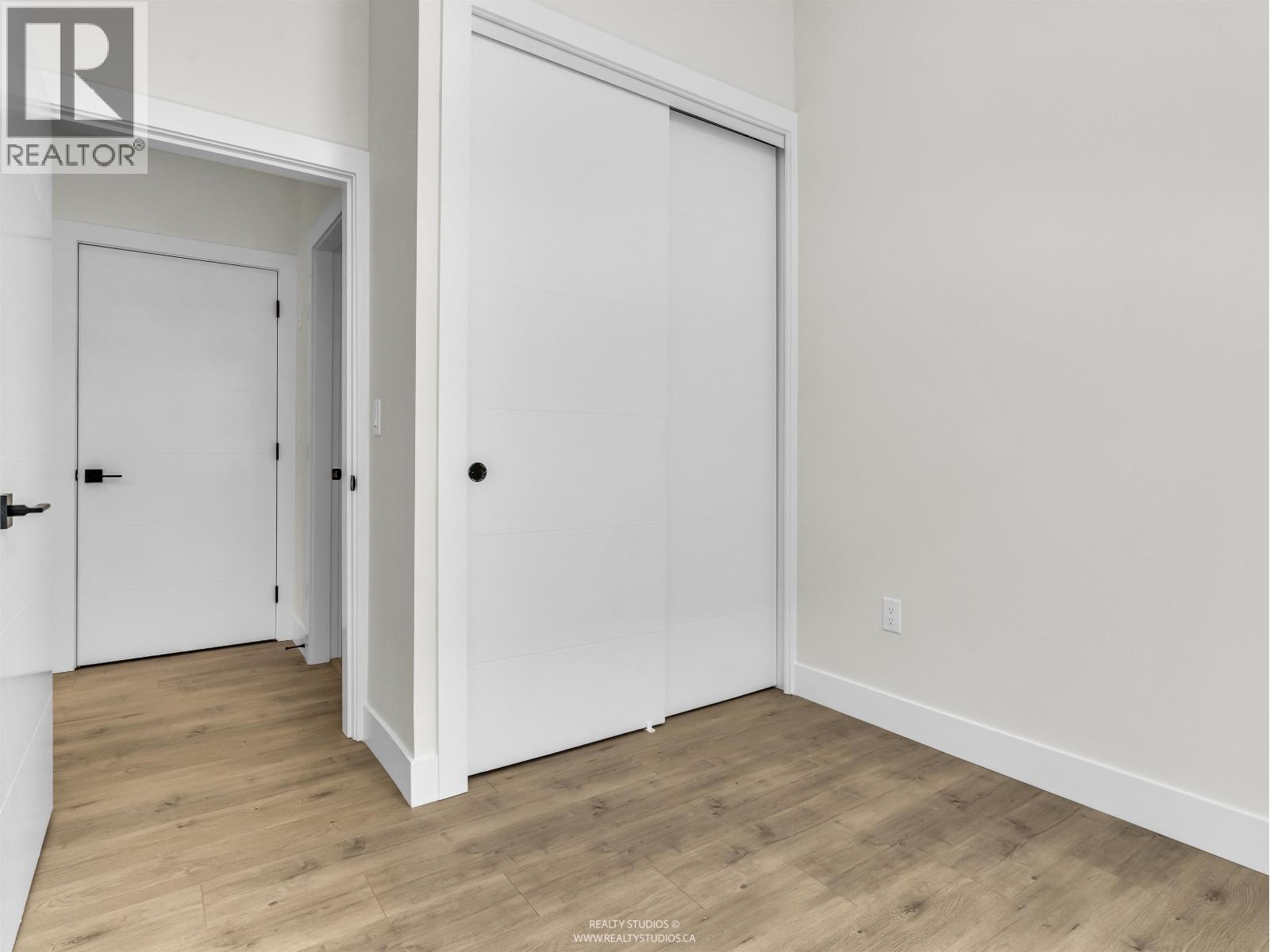 Photo 2 of 2 5221 Clarendon Street, Vancouver BC