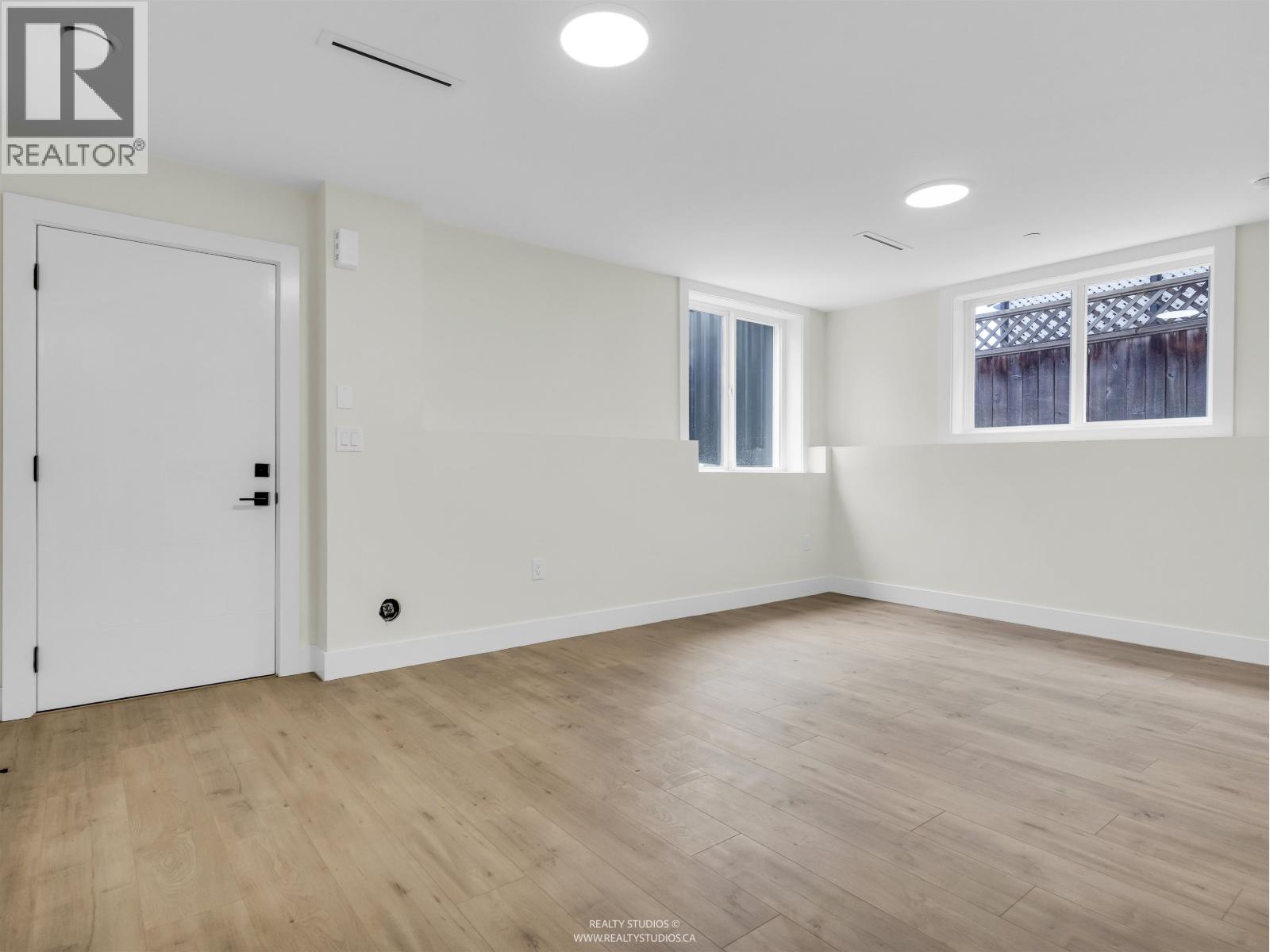 Photo 31 of 2 5221 Clarendon Street, Vancouver BC