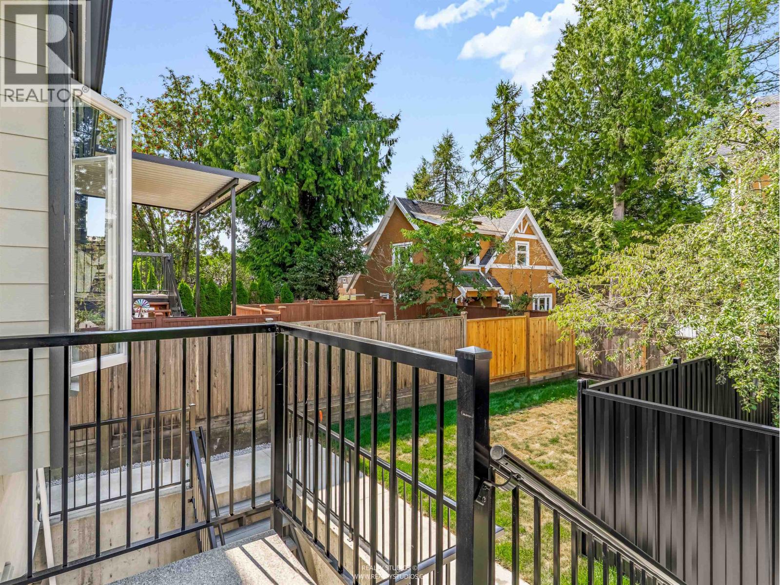 Photo 8 of 2 5221 Clarendon Street, Vancouver BC