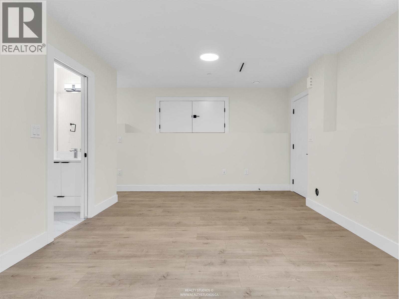 Photo 6 of 2 5221 Clarendon Street, Vancouver BC