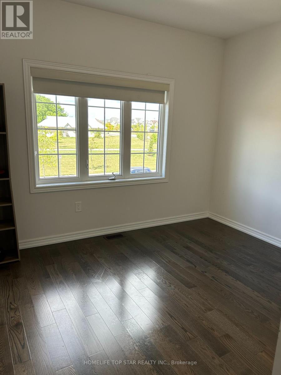 Photo 10 of 319 William Forster Road, Markham ON