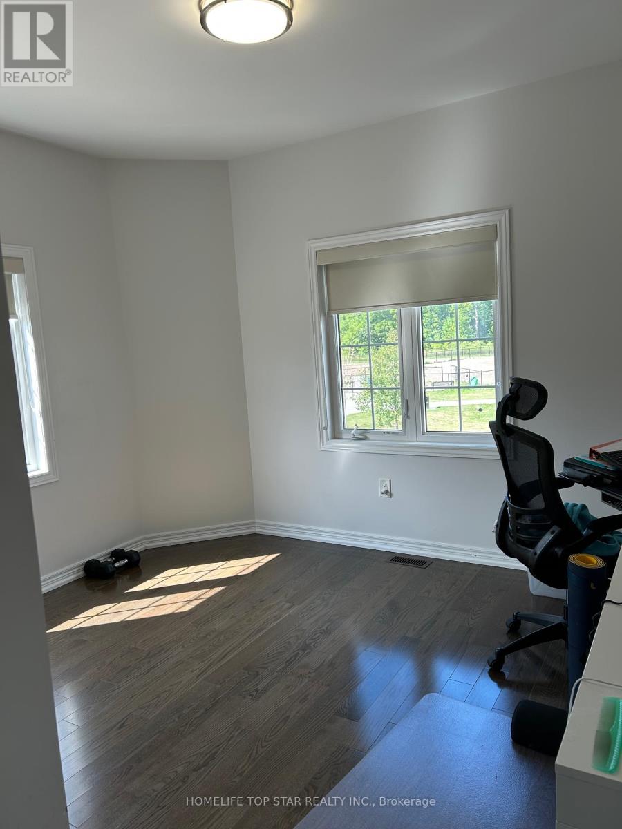 Photo 12 of 319 William Forster Road, Markham ON
