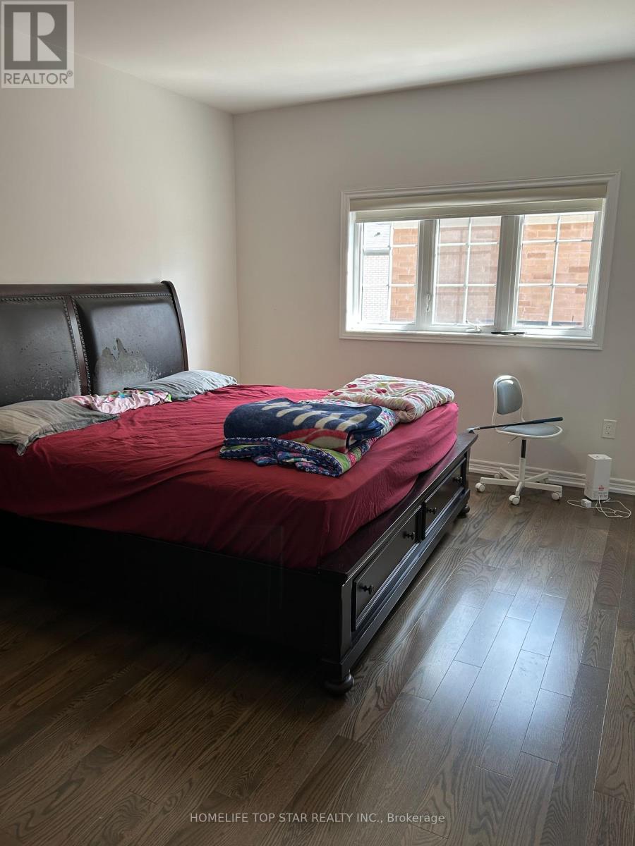 Photo 8 of 319 William Forster Road, Markham ON