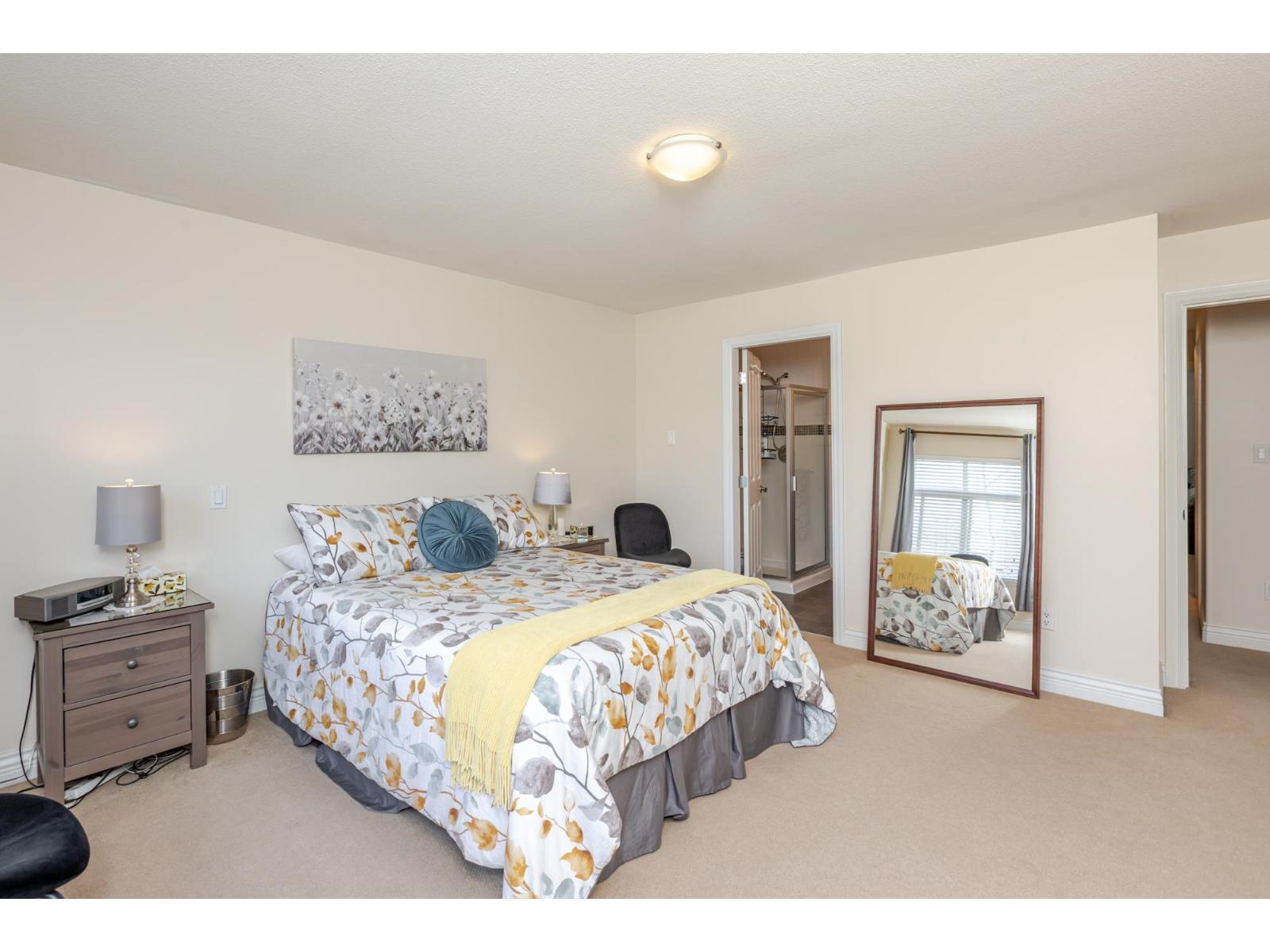Photo 28 of 40 19330 69 Avenue, Surrey BC