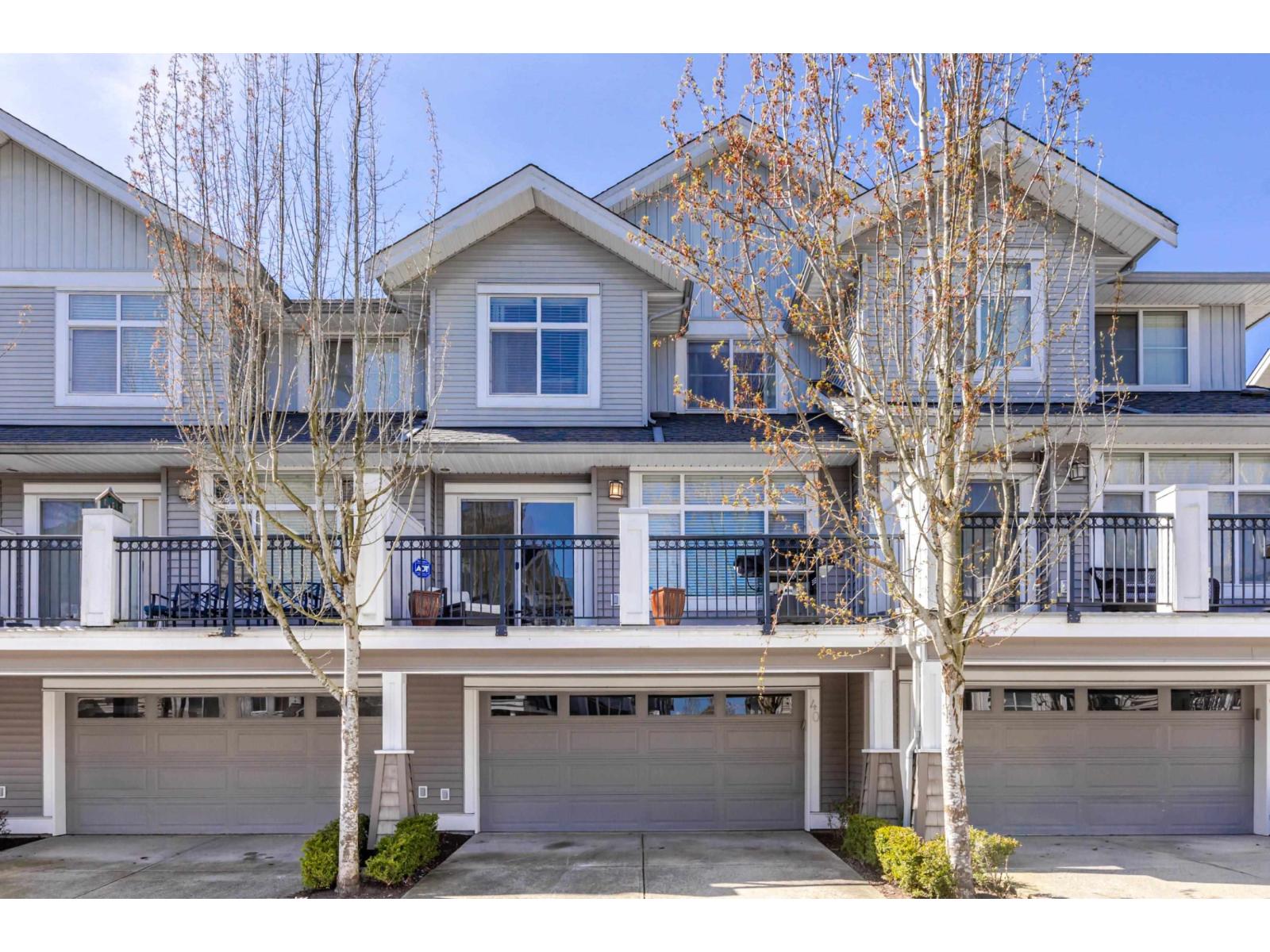 Photo 39 of 40 19330 69 Avenue, Surrey BC