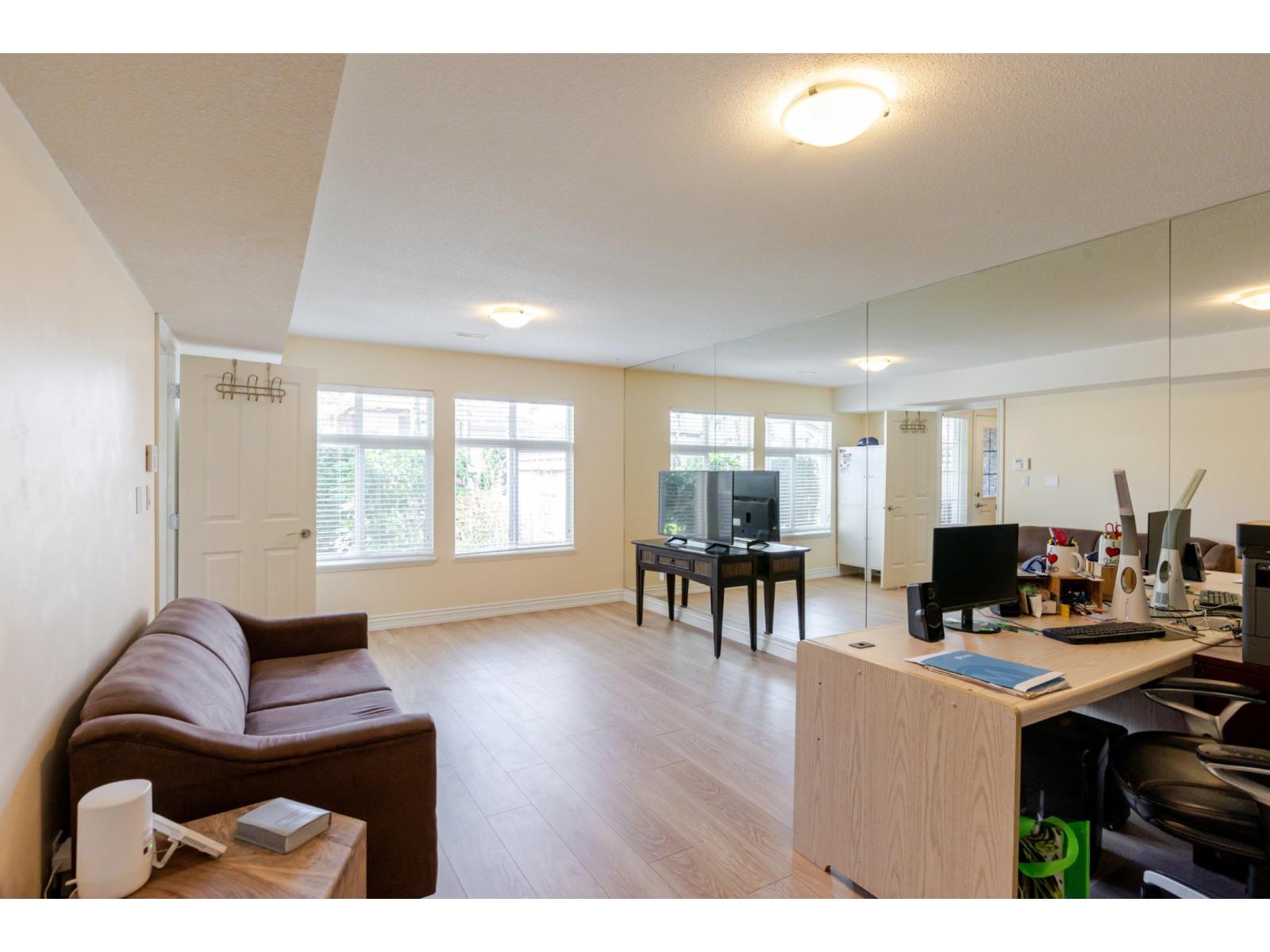 Photo 7 of 40 19330 69 Avenue, Surrey BC