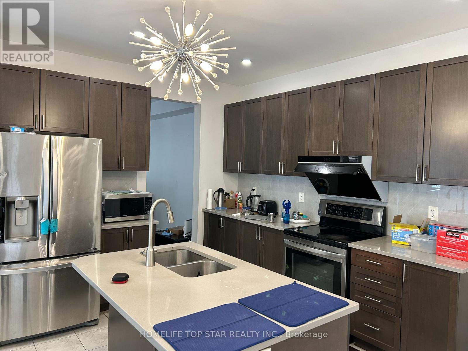 Photo 5 of 319 William Forster Road, Markham ON