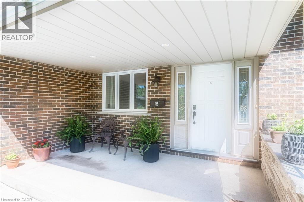 Photo 20 of 3 Colonial Court, St Catharines ON