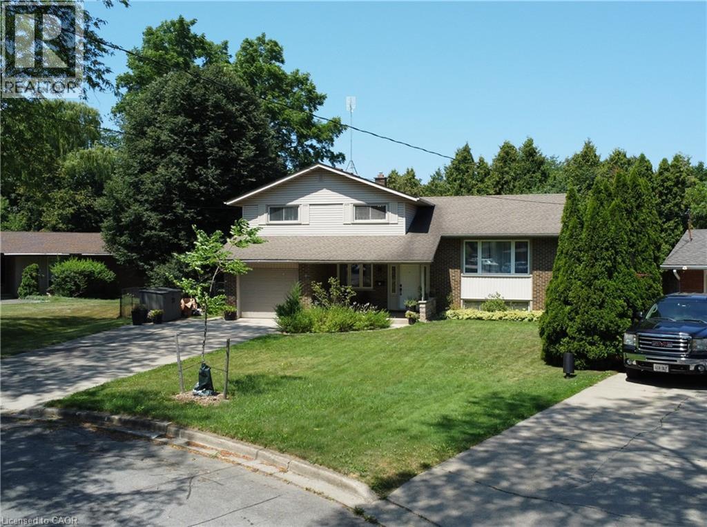 Photo 6 of 3 Colonial Court, St Catharines ON