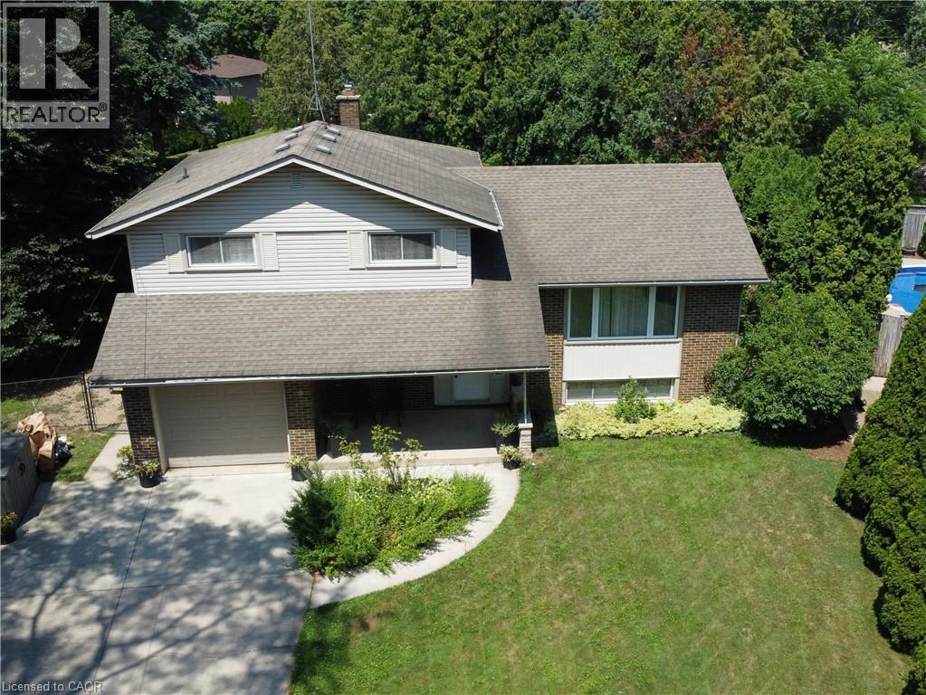 Photo 7 of 3 Colonial Court, St Catharines ON