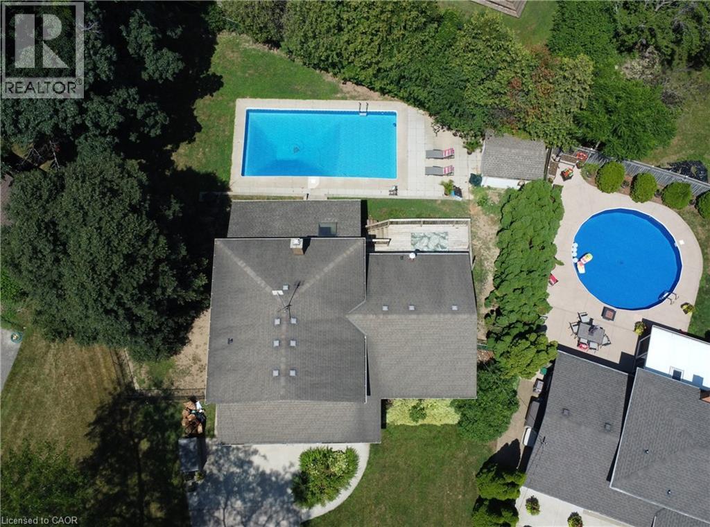 Photo 8 of 3 Colonial Court, St Catharines ON