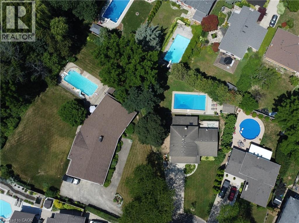 Photo 9 of 3 Colonial Court, St Catharines ON