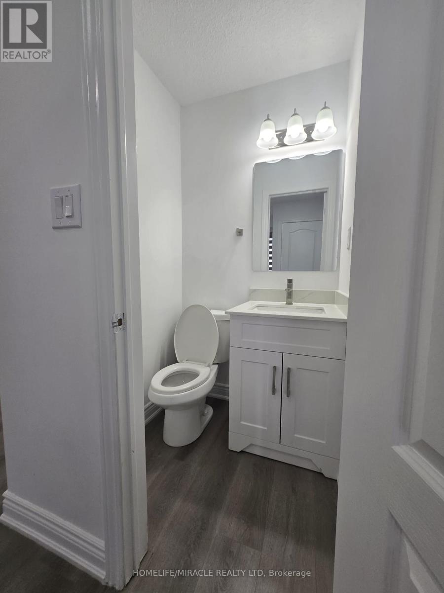 Photo 10 of 3 Sylvia Street, Barrie ON
