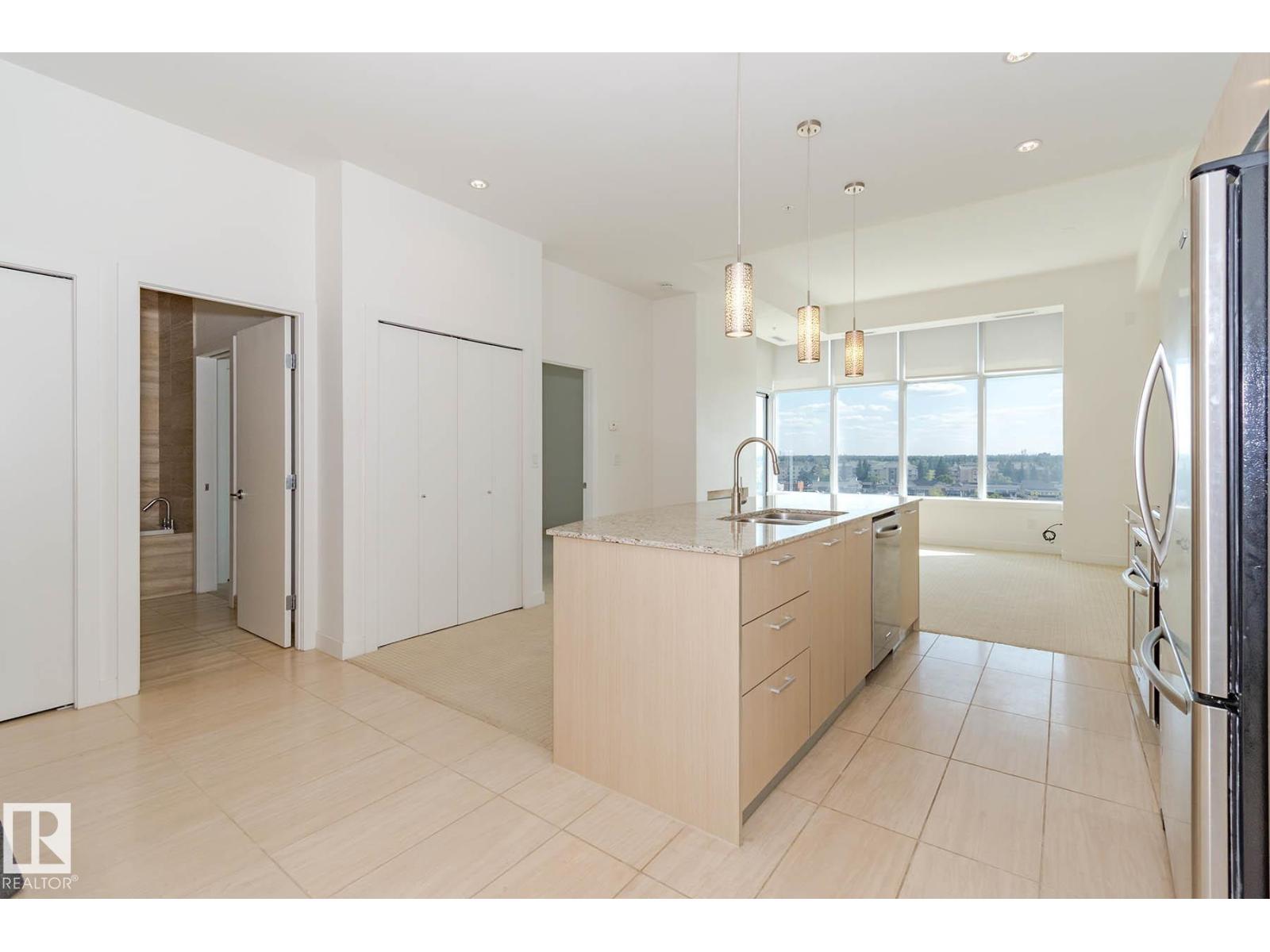 Photo 13 of 703 2504 109 St Nw, Edmonton AB